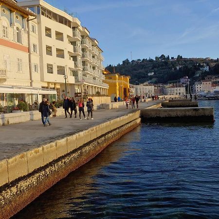 3Papige Apartment Piran Eksteriør billede